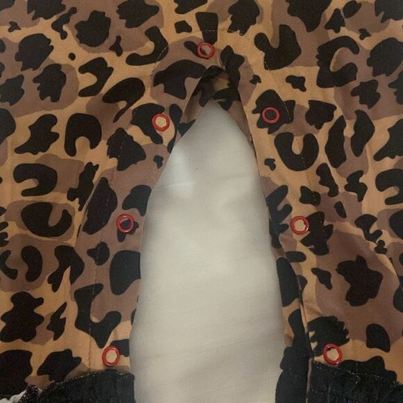 Boutique Cheetah Santa Jumper 18 Months Penelope Plumm - Picture 4 of 6